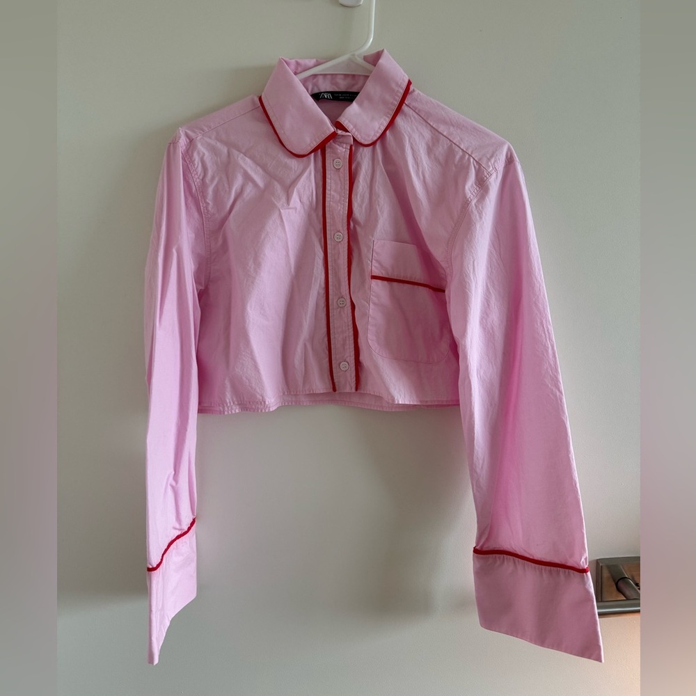 Zara pink cropped button down with red piping